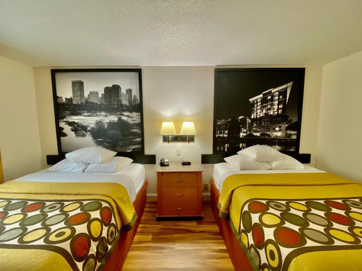 Super 8 By Wyndham Anderson/Clemson Area Motel Buitenkant foto