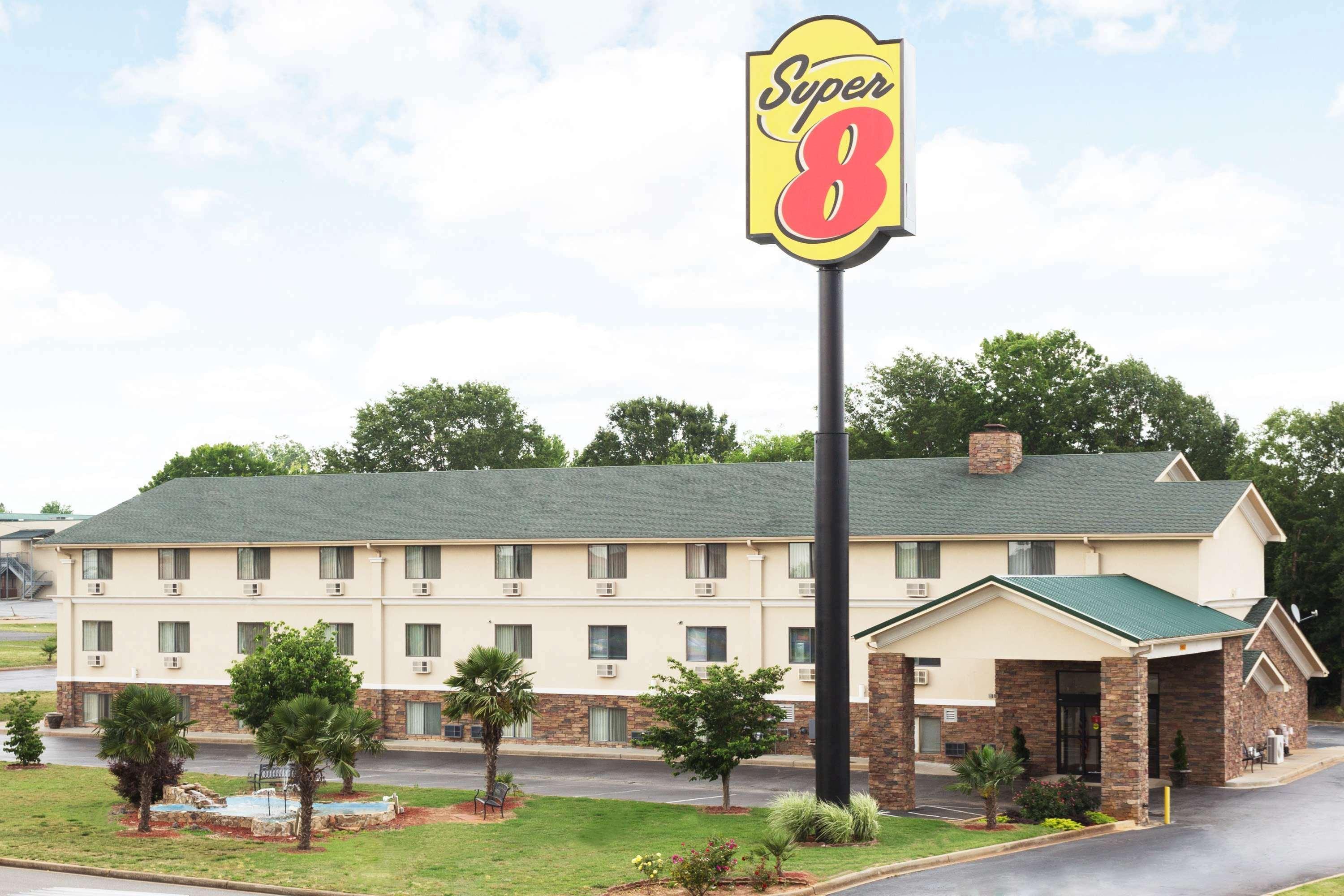 Super 8 By Wyndham Anderson/Clemson Area Motel Buitenkant foto
